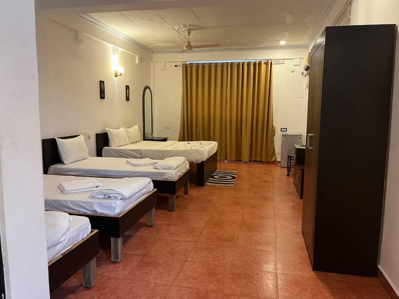 Hotel Pleasure Inn Near Turtle Beach Morjim Manage By Ld Group Of Hospitality Kültér fotó