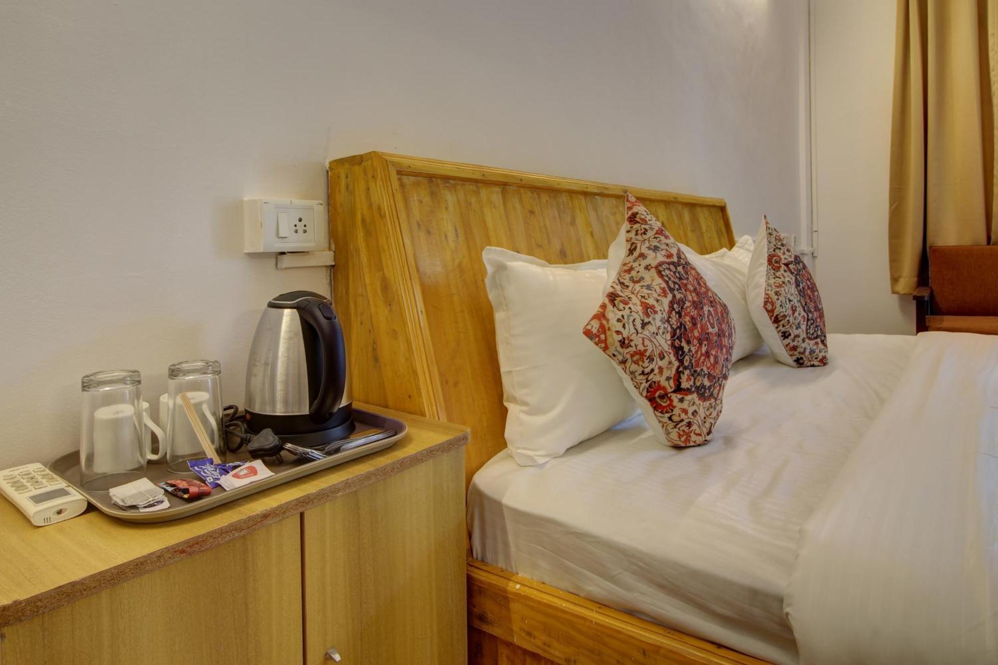 Hotel Pleasure Inn Near Turtle Beach Morjim Manage By Ld Group Of Hospitality Kültér fotó